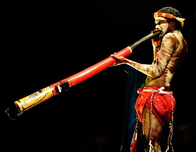 didgeridoo beatbox player aboriginal