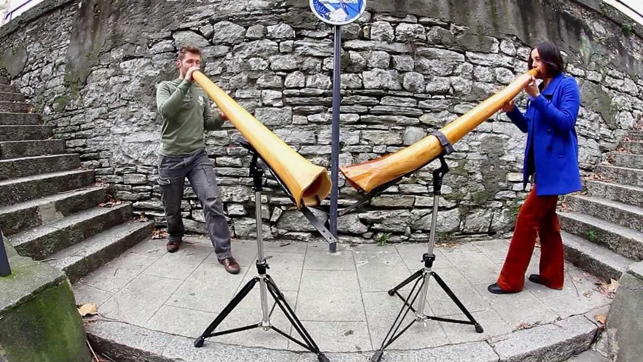 Didgeridoo Duet Beatboxes, Plays Acoustic Dubstep and Rocks House Beats