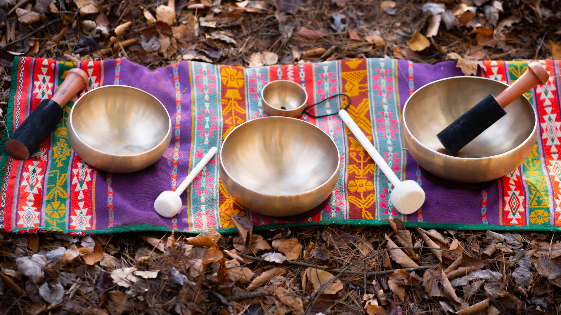Singing Bowl Tipitaka Tibetan Set 8.5cm - Yoga And Meditation Sound Healing -for Stress Relief And Mindful Living -100% Hand-hammered In Nepal Sound Bowl For Meditation Reiki Gifts